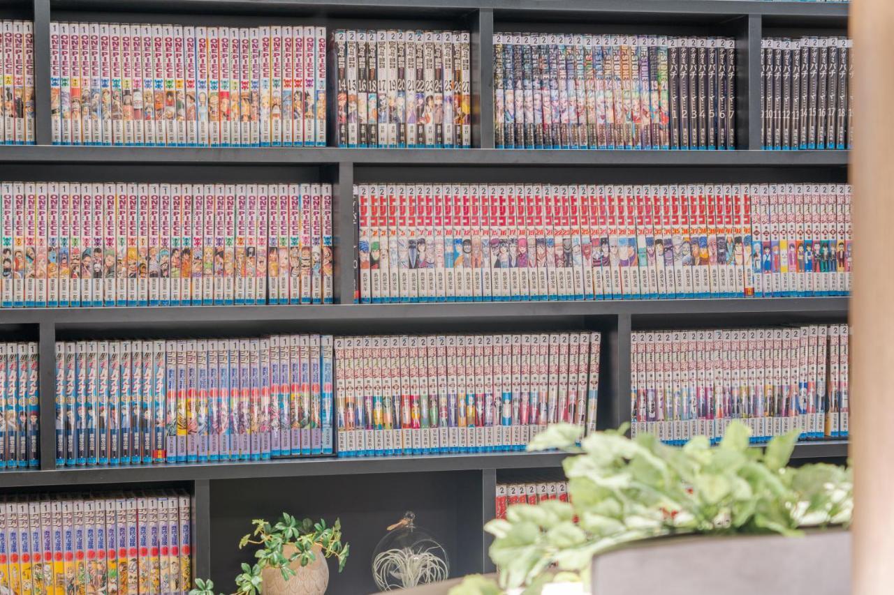 Quintessa Hotel Osaka Shinsaibashi Comic & Books Exteriör bild