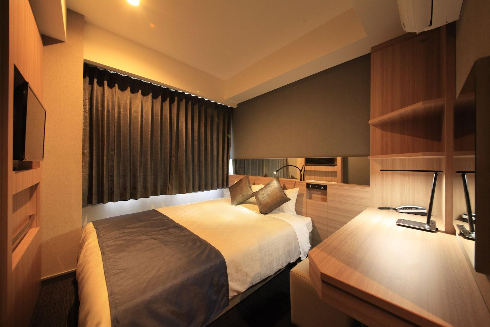 Quintessa Hotel Osaka Shinsaibashi Comic & Books Exteriör bild